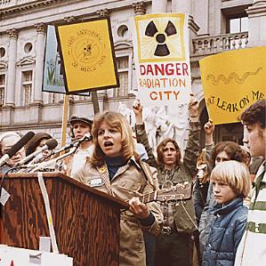 Protestas cunter ovras atomaras